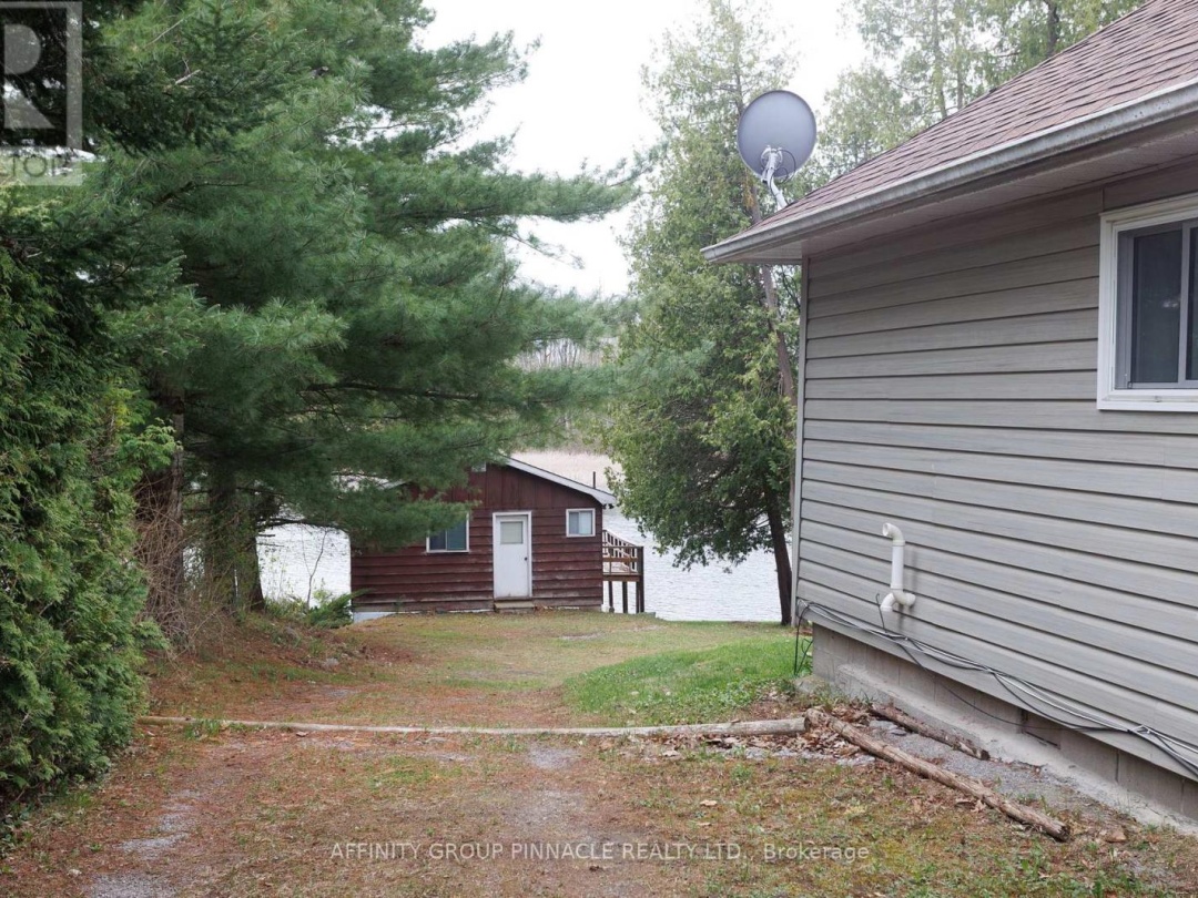 106 COLDSTREAM ROAD, Rosedale Lake