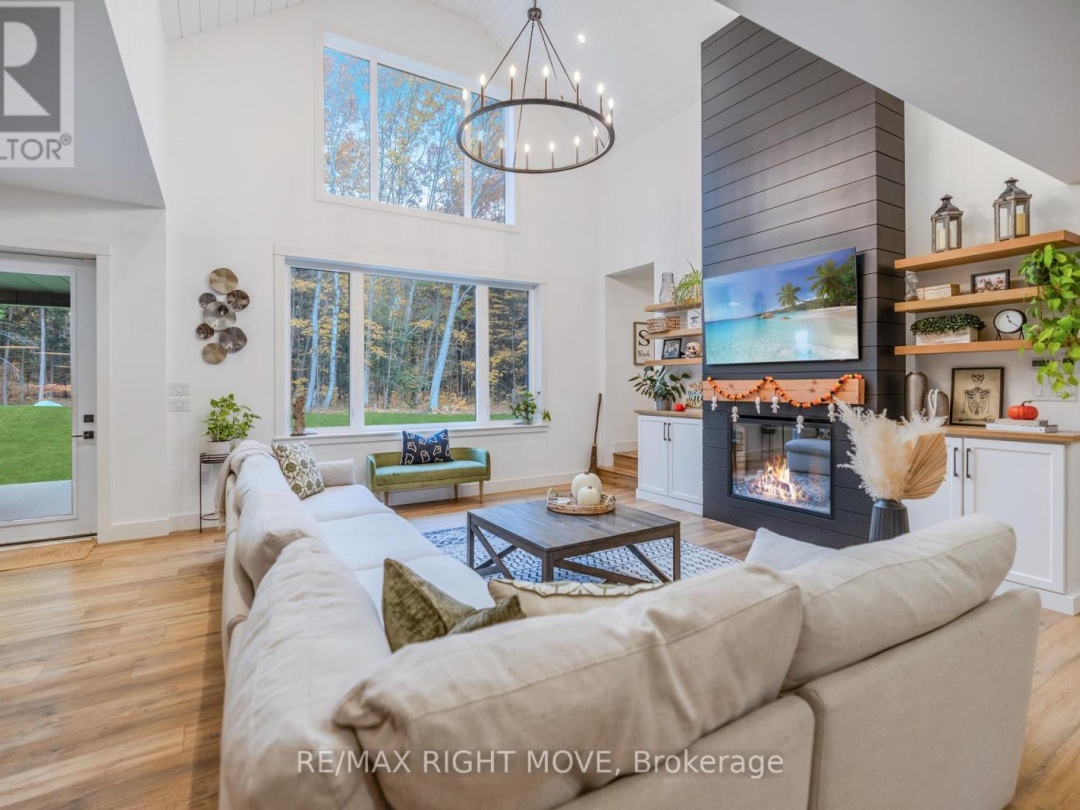 1025 DAVIS DRIVE, 