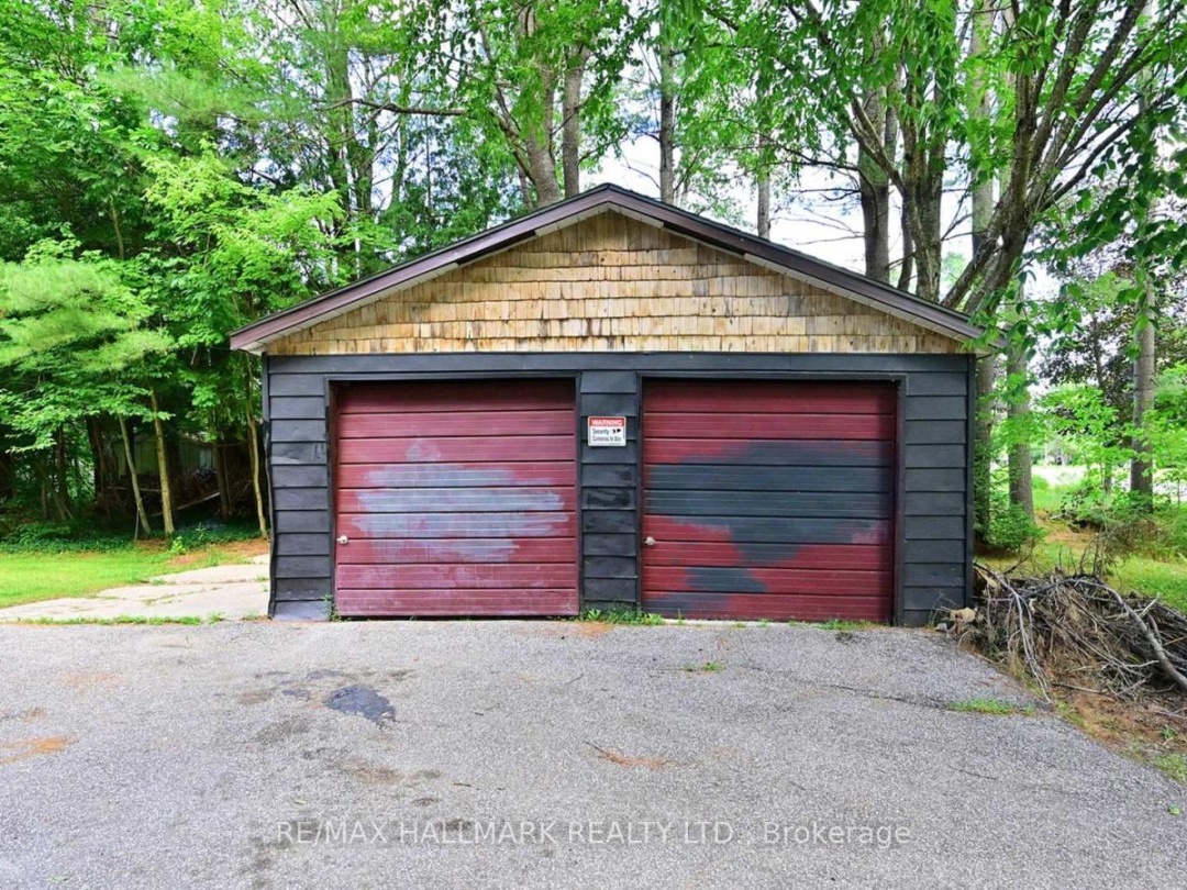 14 SELLENS AVENUE, Bracebridge (Macaulay)