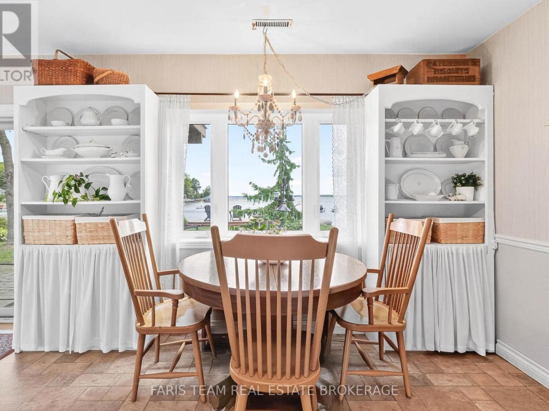 238 ROBINS POINT ROAD, Georgian Bay