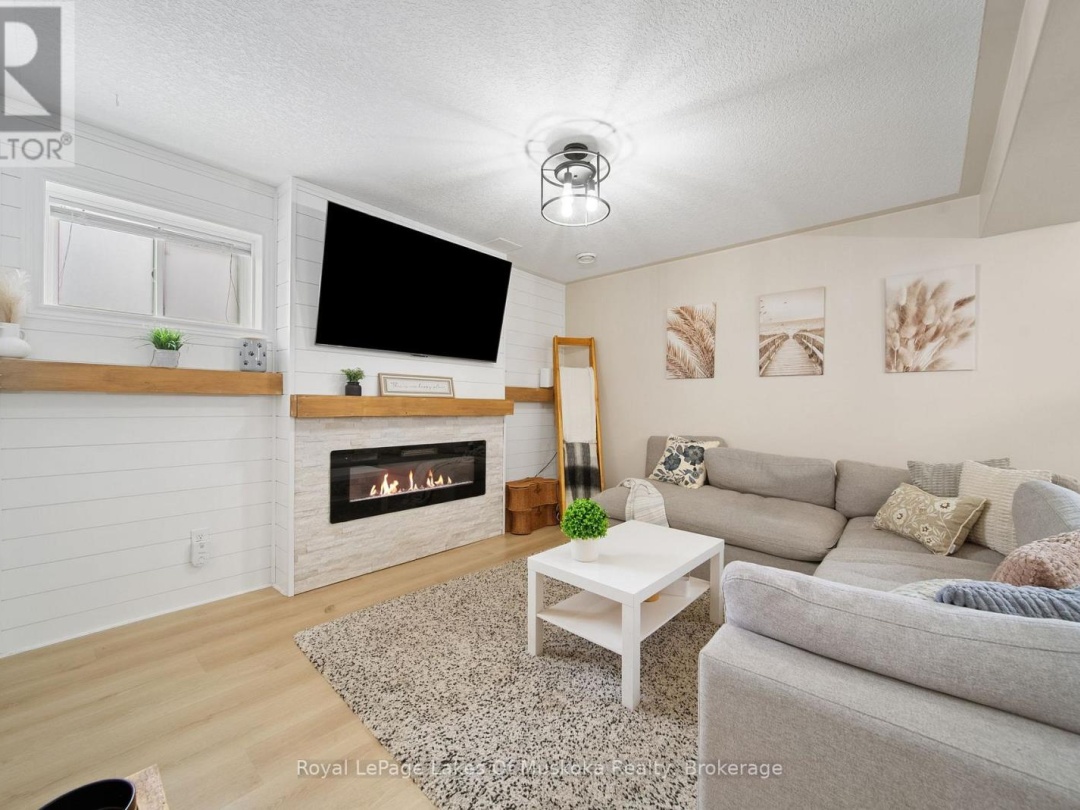 70 PEARL DRIVE, Orillia