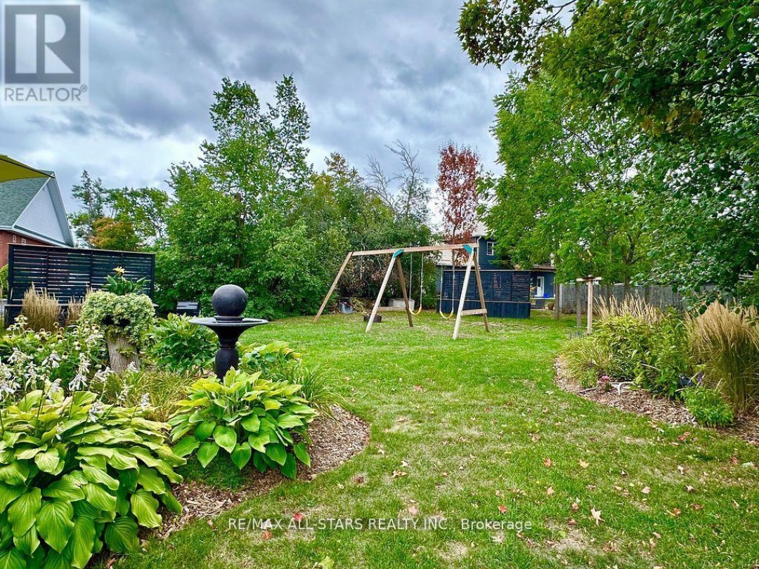 18 JOSEPH STREET, Kawartha Lakes (Bobcaygeon)