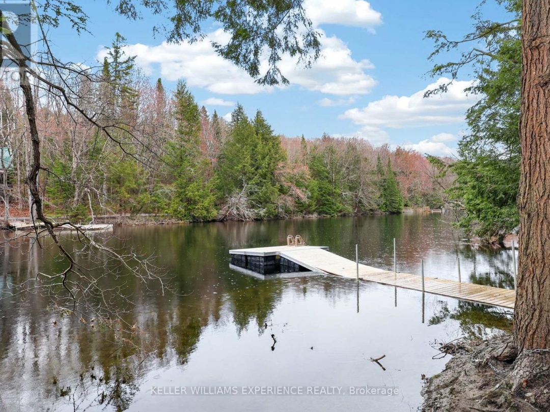 1115 SHERWOOD FOREST ROAD, Muskoka River