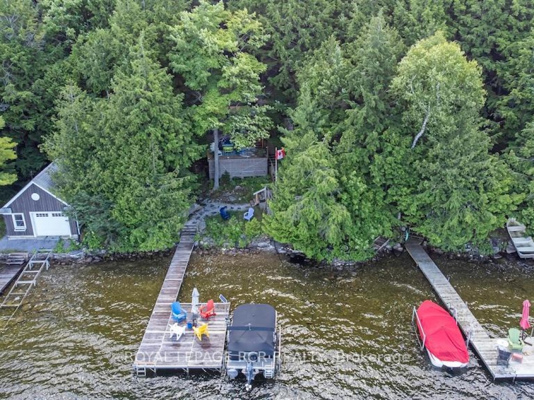 20 Birch Glen Drive, Four Mile Lake