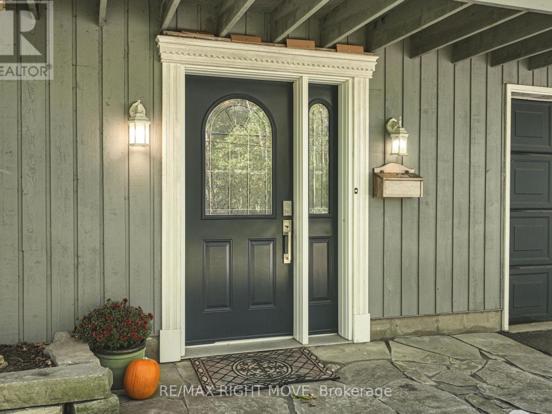 4350 PLUM POINT ROAD, Lake Simcoe
