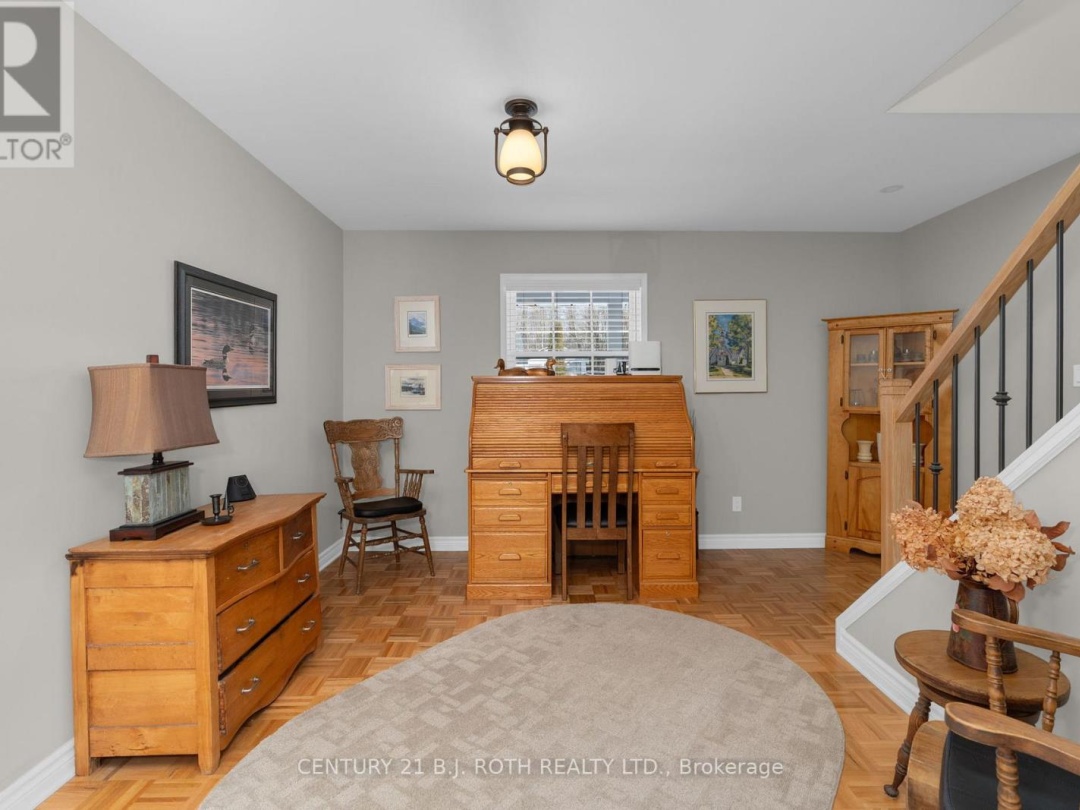 4307 ORKNEY BEACH ROAD, Lake Simcoe