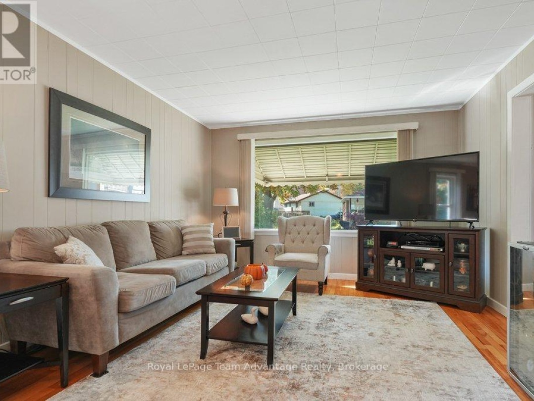 43 HILLCREST AVENUE, 