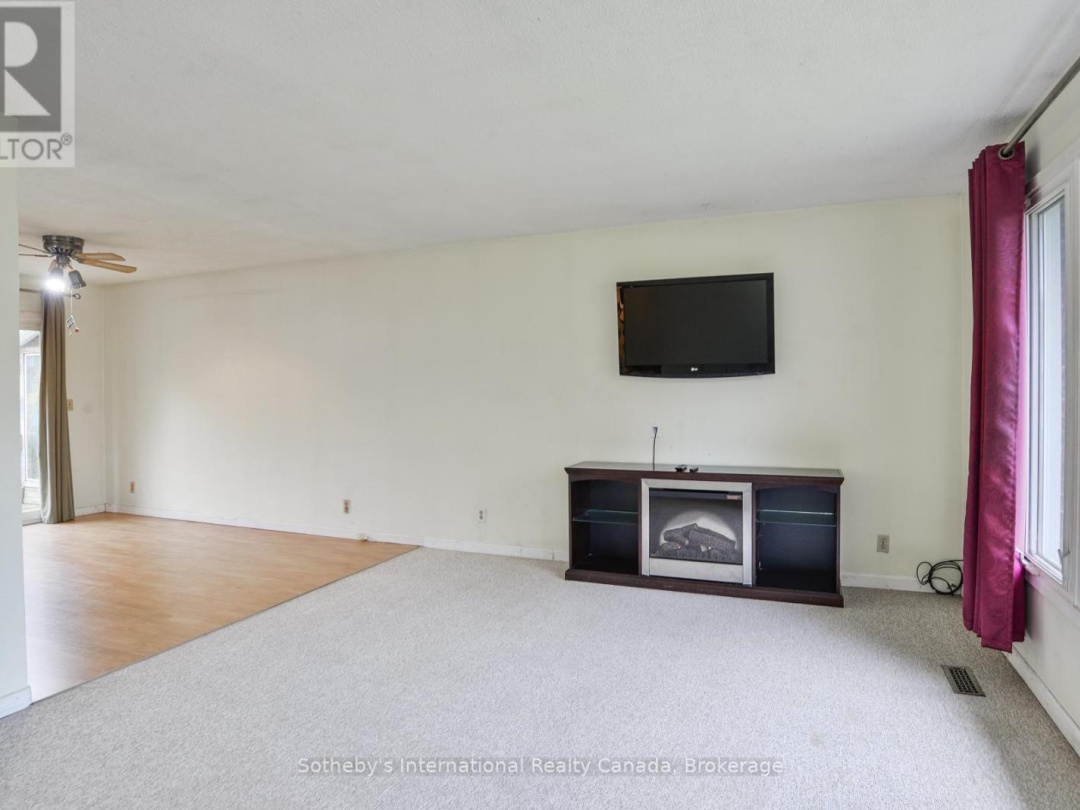 445 FARQUHAR STREET, 