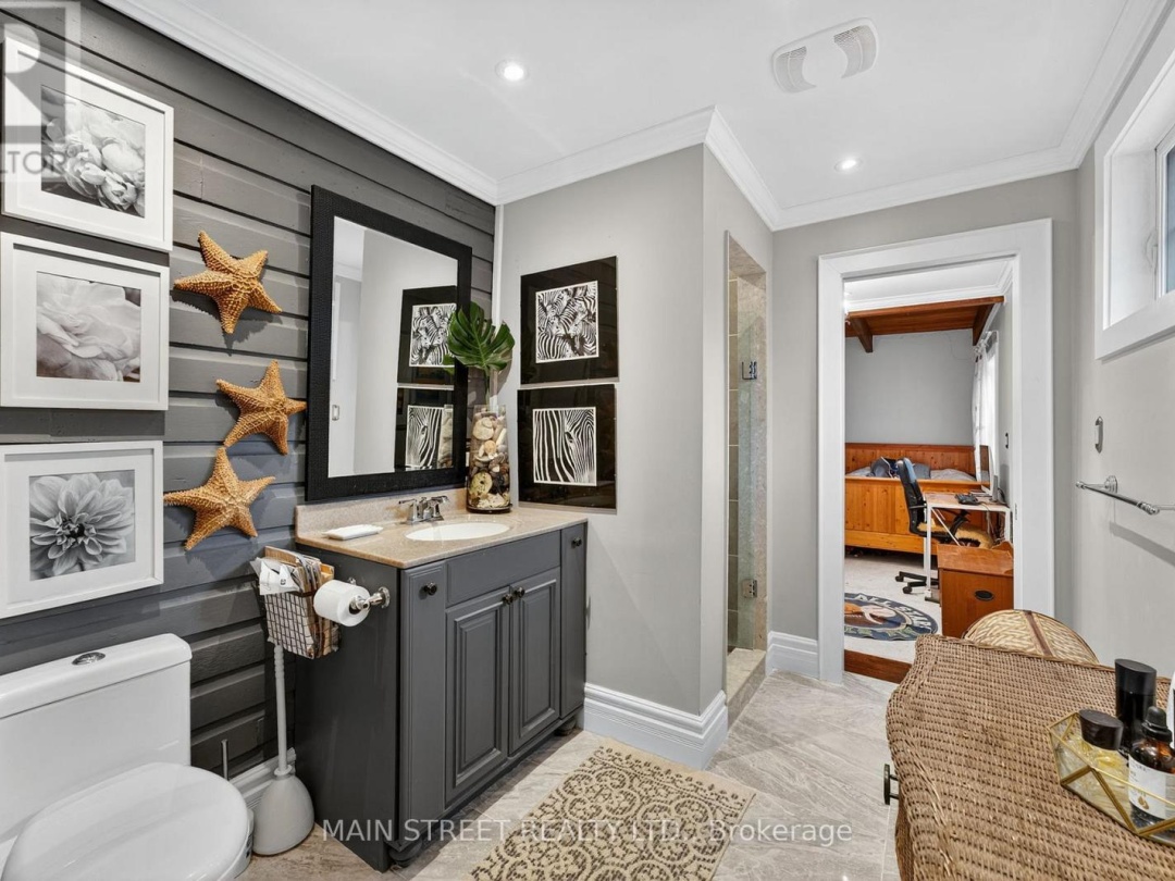 142 CEDAR BEACH ROAD, Lake Simcoe