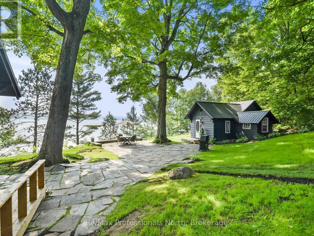 95 PEN LAKE POINT ROAD, 