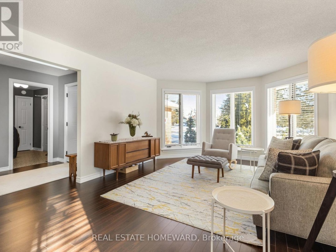 69 ISLAND BAY DRIVE W, 