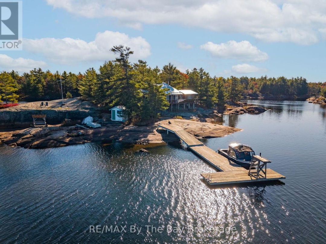 2 ISLAND 2890, Georgian Bay