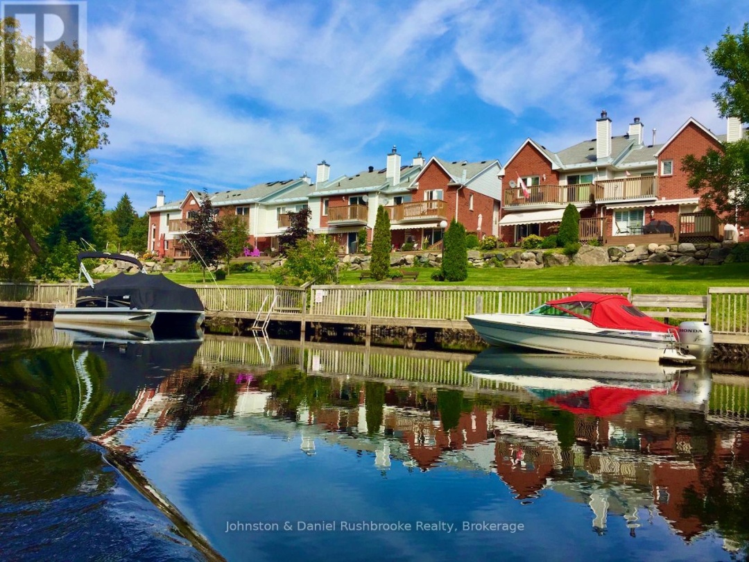 39 SHORELINE DRIVE, Muskoka River