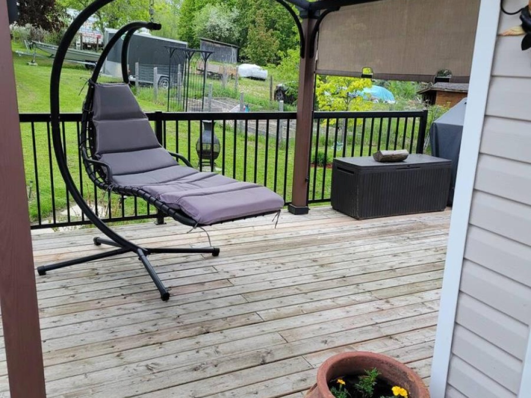 56 OAKDENE CRESCENT, Lake Scugog