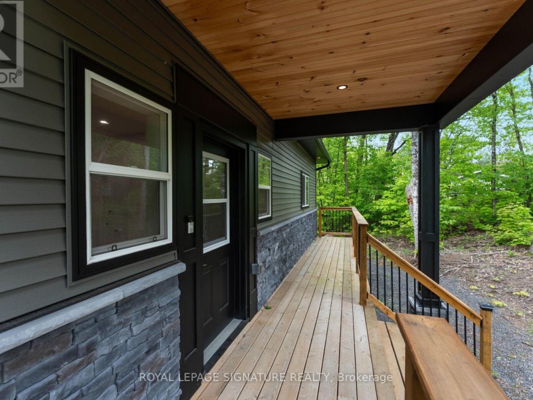 44 SUNNYSHORE PARK DRIVE, McKellar