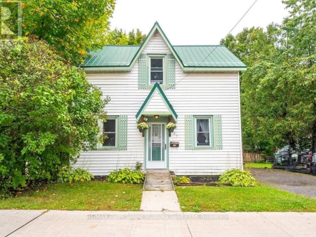 97 WILLIAM STREET, Parry Sound