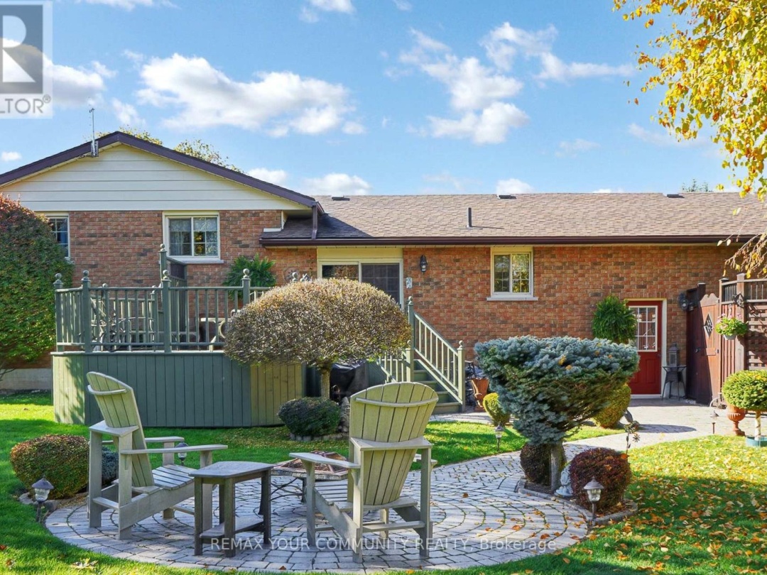 30 GRANT DRIVE, Kawartha Lakes (Oakwood)