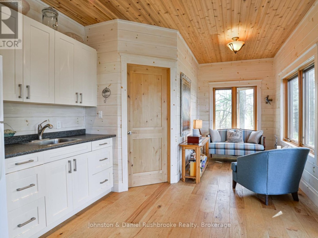 2 ISLAND 1210, Georgian Bay