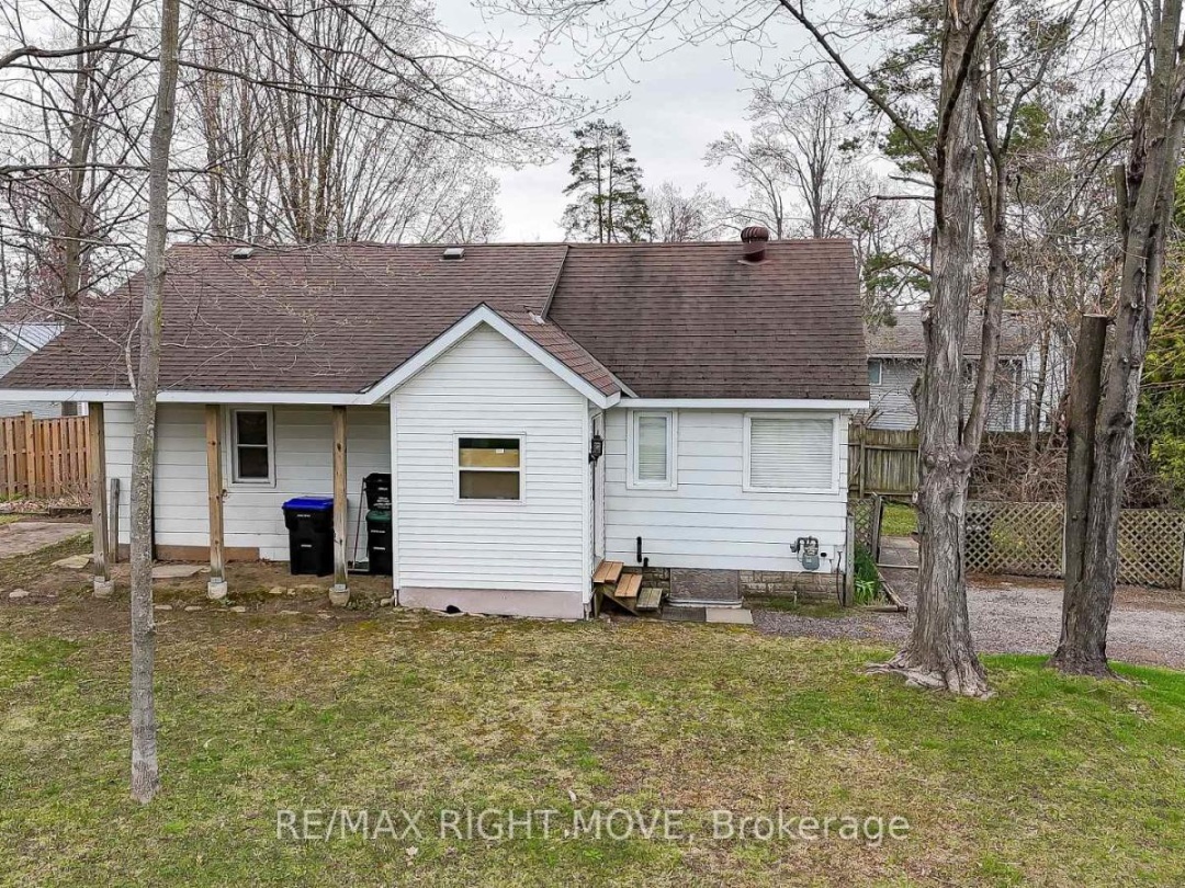3391 ARMAND AVENUE, Severn (West Shore)