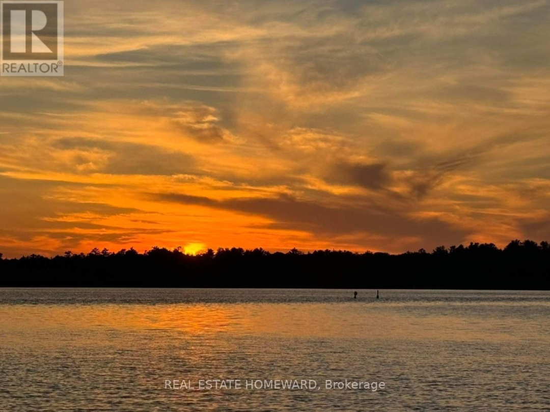 1046 BEA DALE LANE, Sparrow Lake