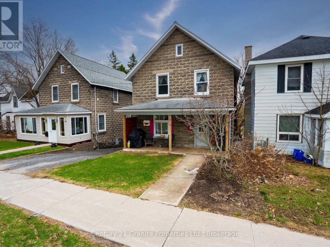 29 WILLIAM STREET, Parry Sound