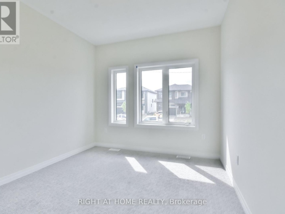 3056 SANDY ACRS AVENUE, Severn (West Shore)