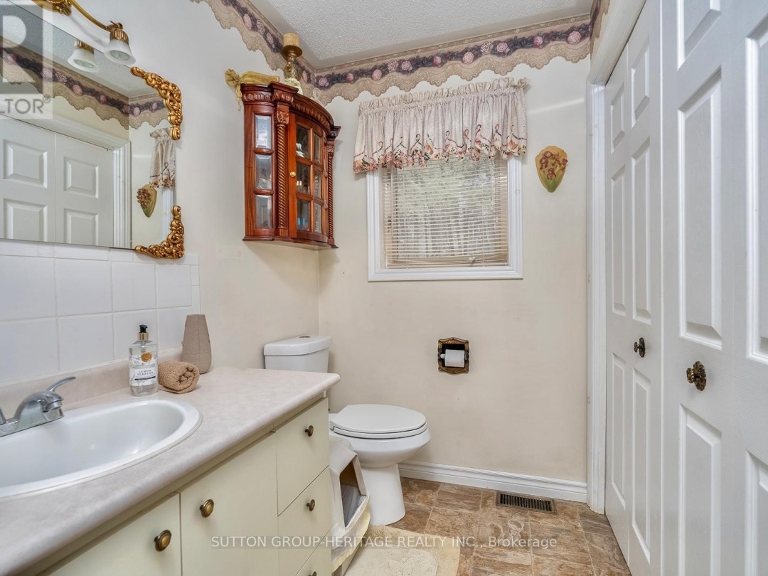 228 PIRATES GLEN DRIVE, Trent Lakes