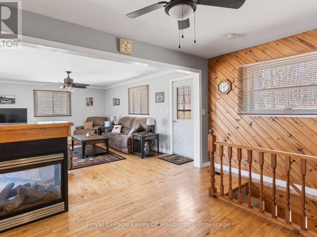 1096 CHELSEA LANE, Algonquin Highlands (Stanhope)