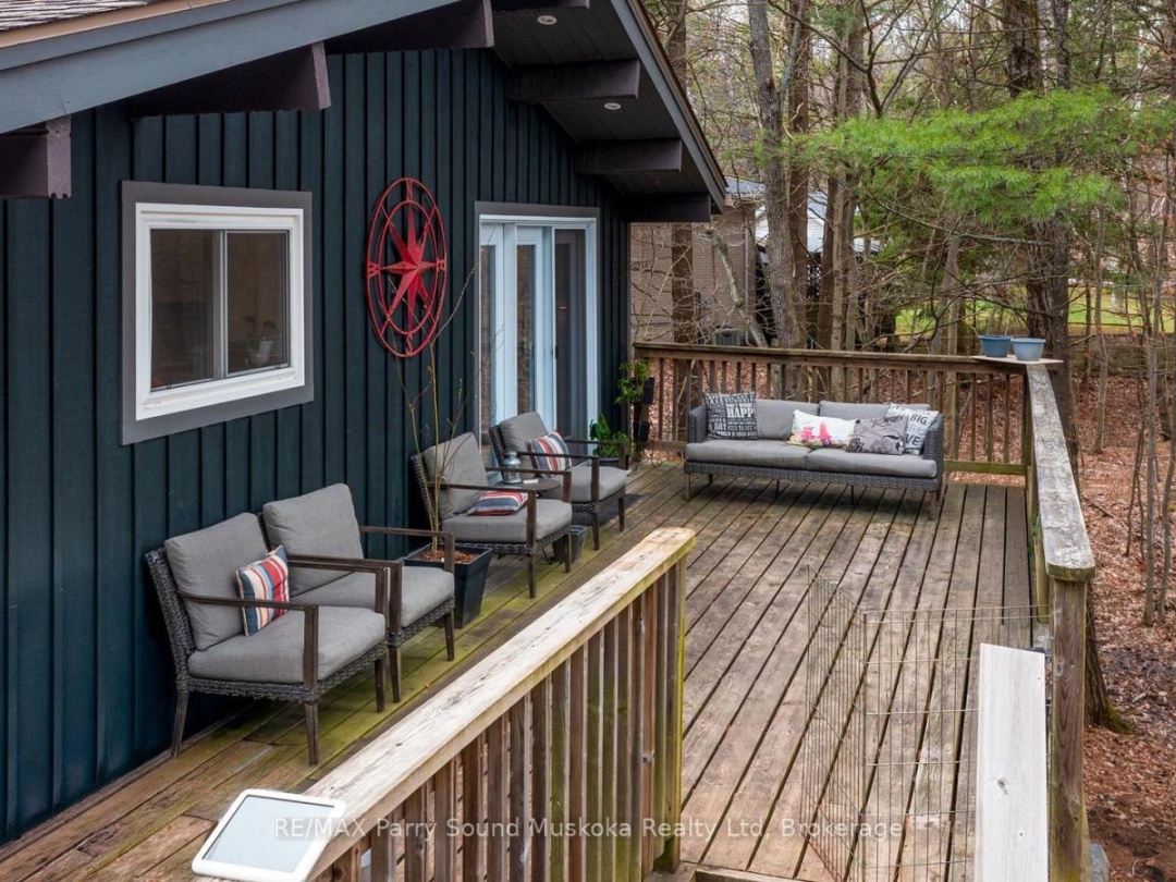 11 BRENDA AVENUE, Parry Sound