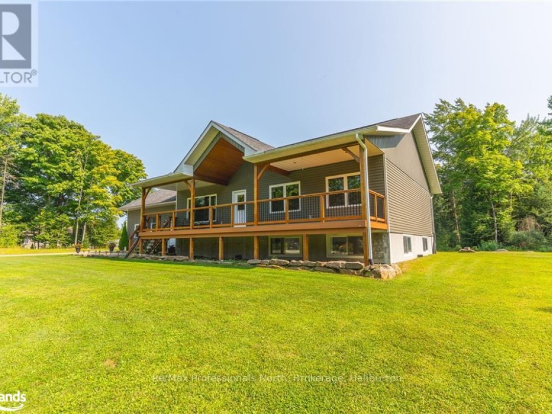 2538 Gelert Road, Minden Hills