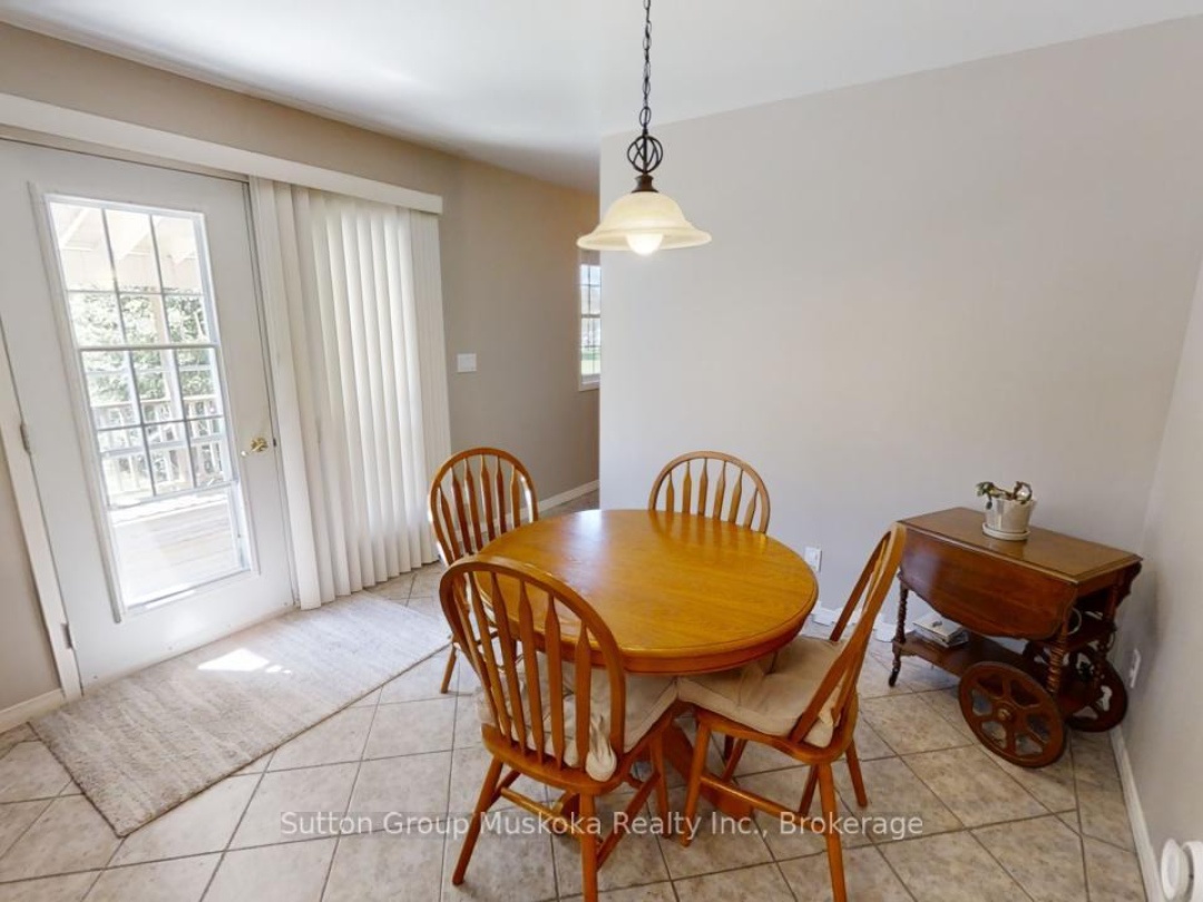 357 RAVENSCLIFFE ROAD, Huntsville (Chaffey)