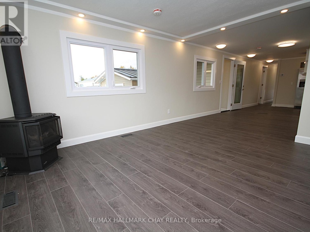4064 ASH CRESCENT, Severn