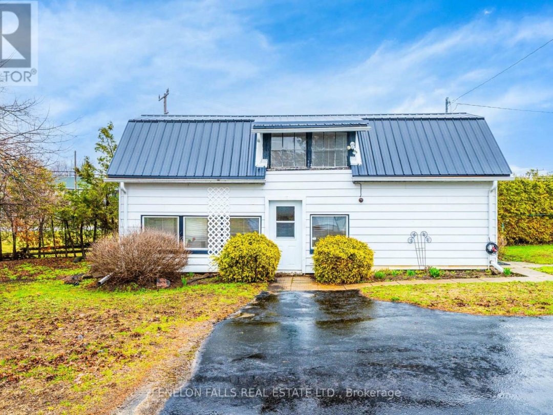 12 NORTH STREET, Kawartha Lakes (Fenelon Falls)
