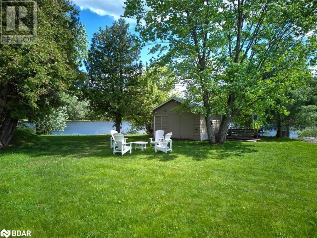 1139 River Lane, Sparrow Lake