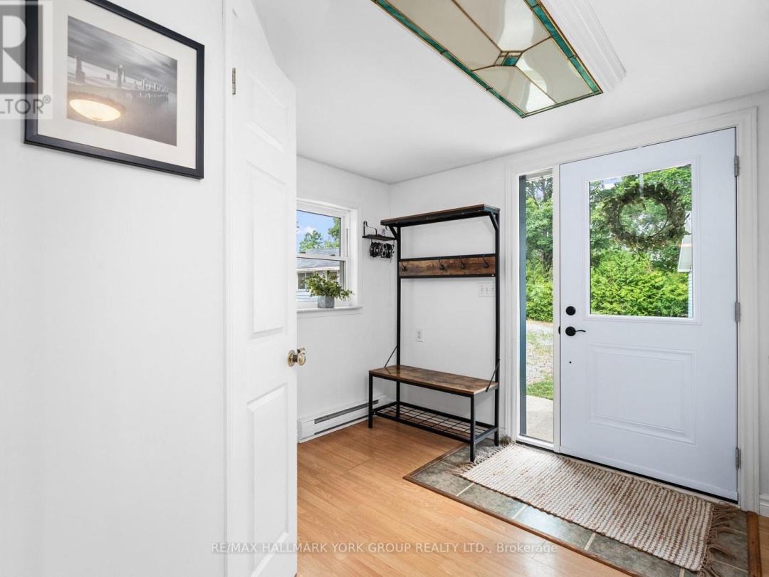6 MITCHELLVIEW ROAD, Mitchell Lake