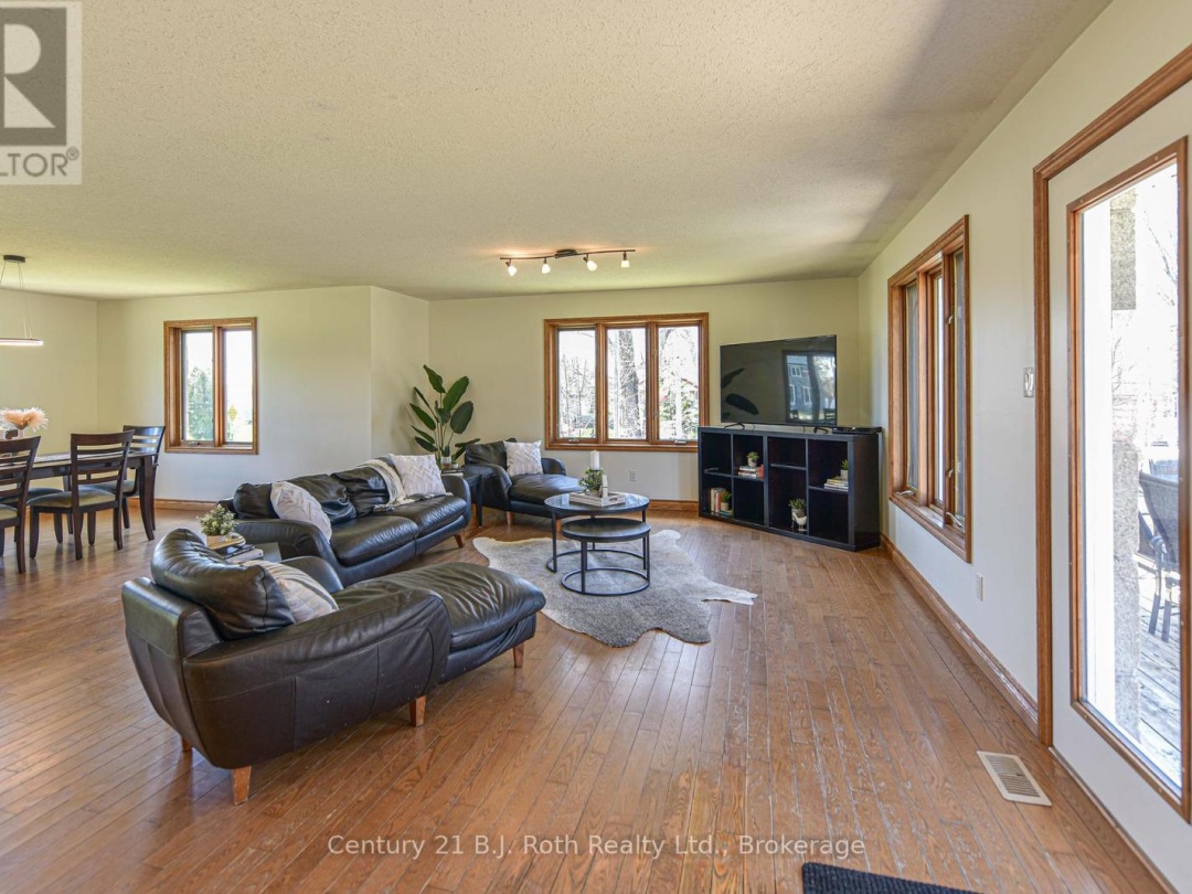 4086 Lawton Lane, Ramara (Atherley)