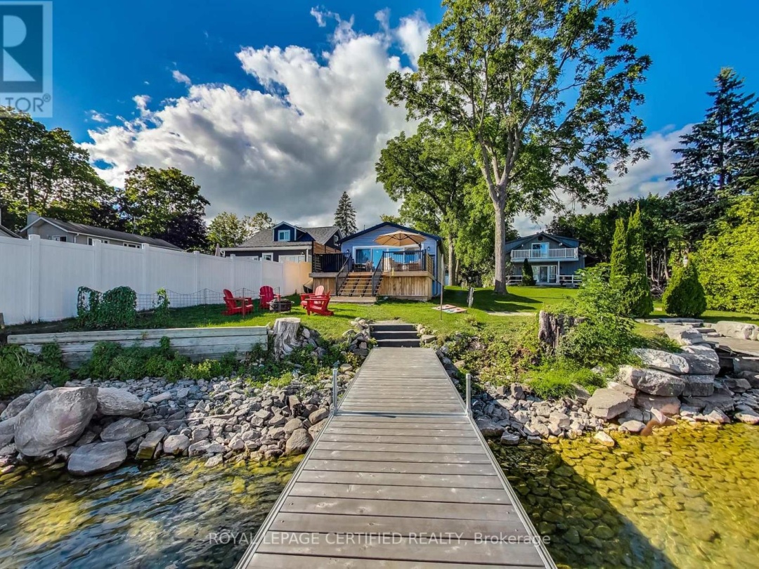 69 OLIVE CRESCENT, Lake Simcoe