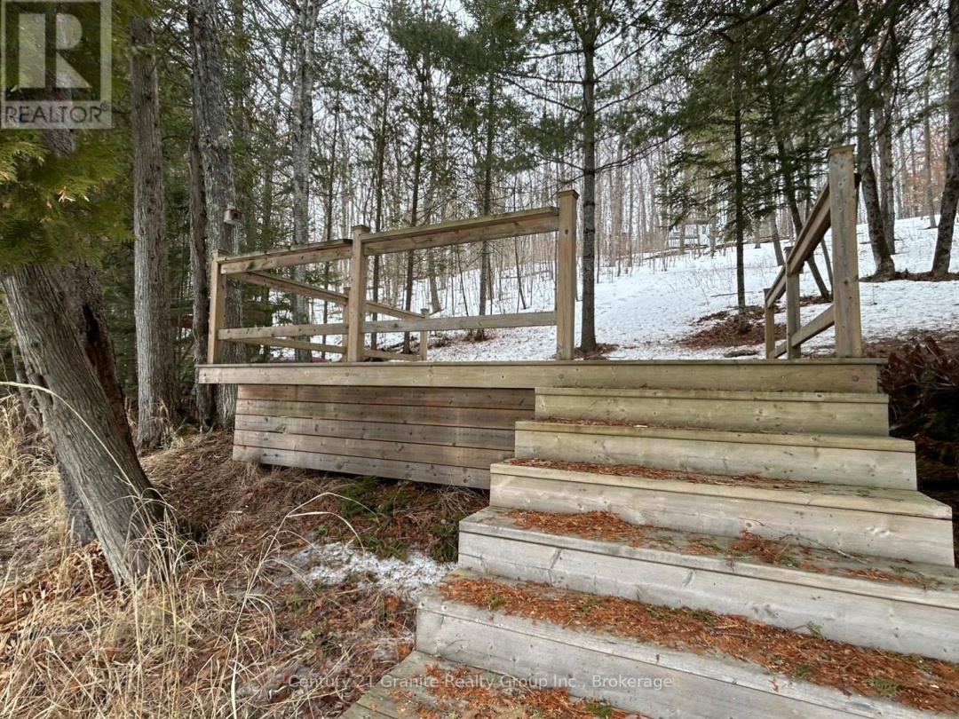 1037 ROTUNDA DRIVE, Contau Lake