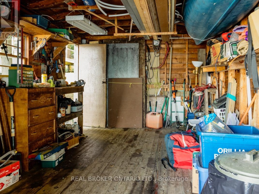 70 IVY LANE, Lake Simcoe