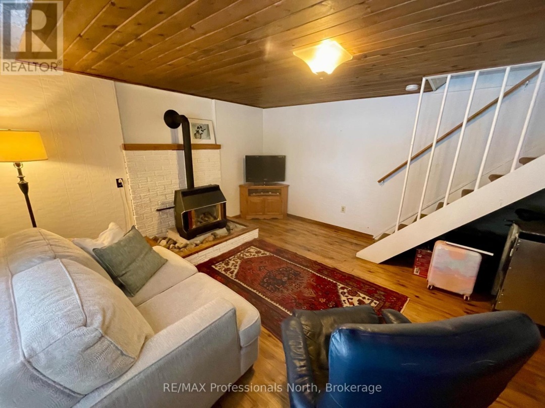 6 DUNCAN ST E STREET, 