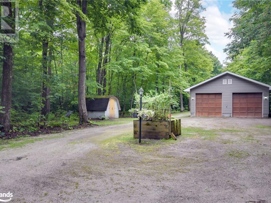 399 Otter Lake Road, Otter Lake