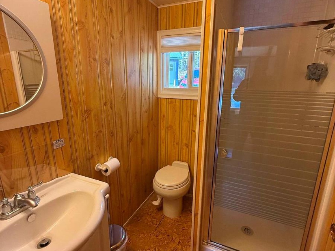 1080 HEART'S CONTENT DRIVE, Salerno Lake
