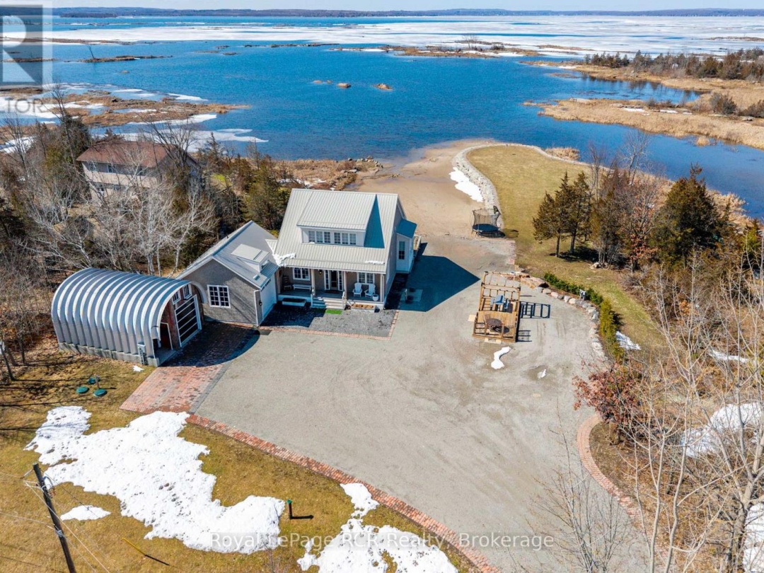 101 EVERGREEN LANE, Georgian Bay