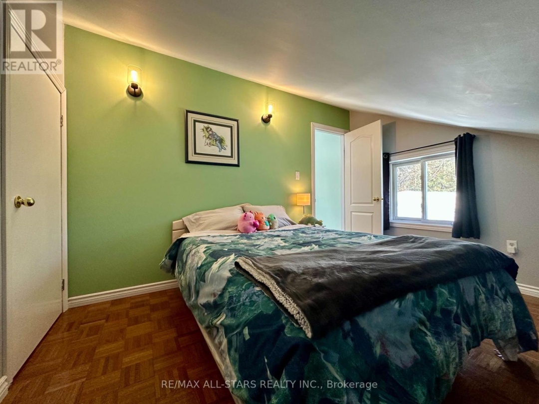 398 EDWINA DRIVE, Miskwaa Ziibi
