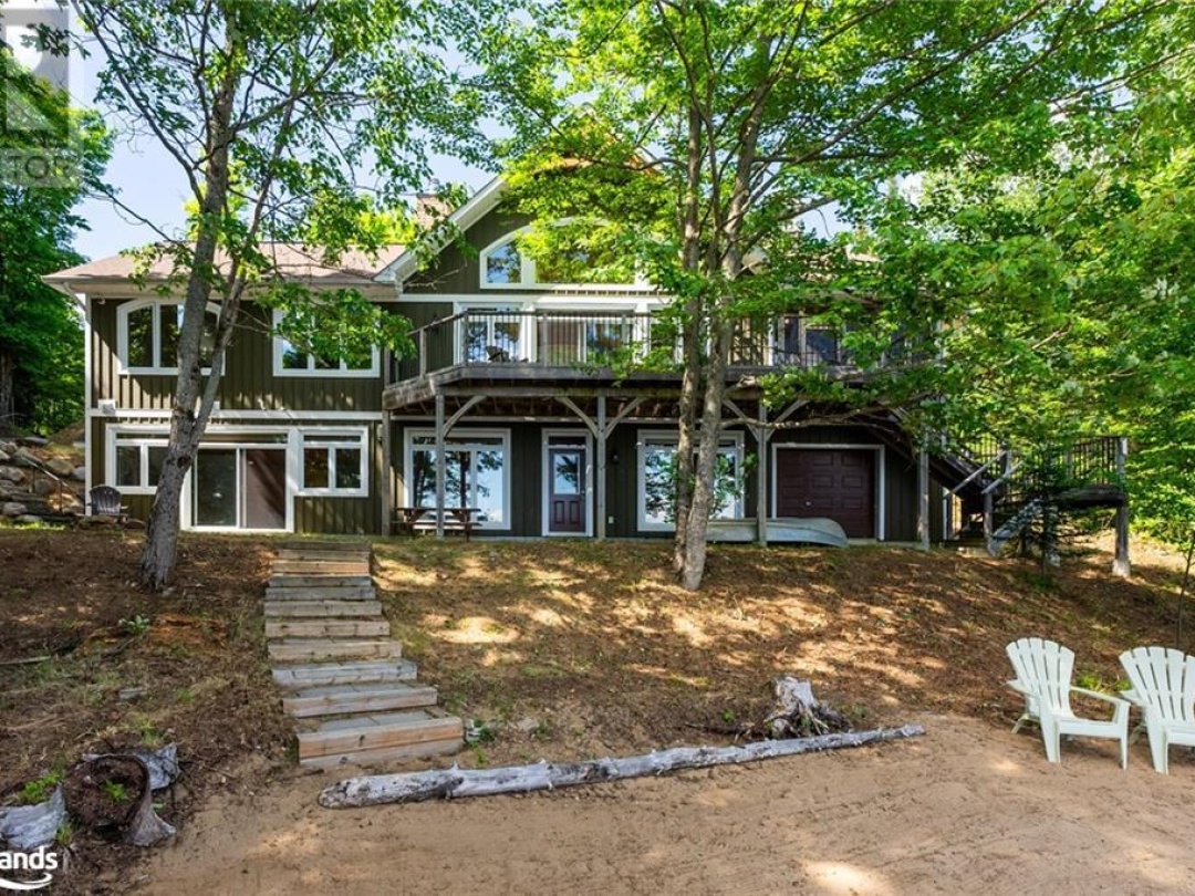 1068 Tom Parris Trail, Oxtongue Lake