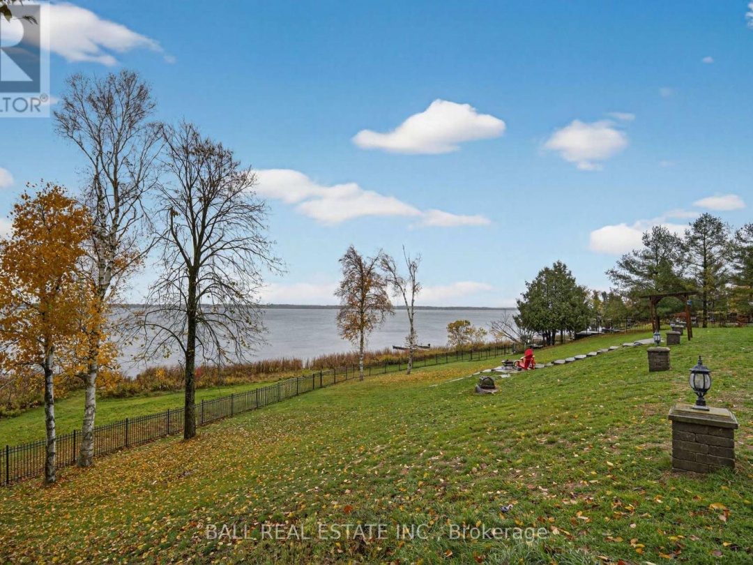 151 PELLER COURT, Pigeon Lake