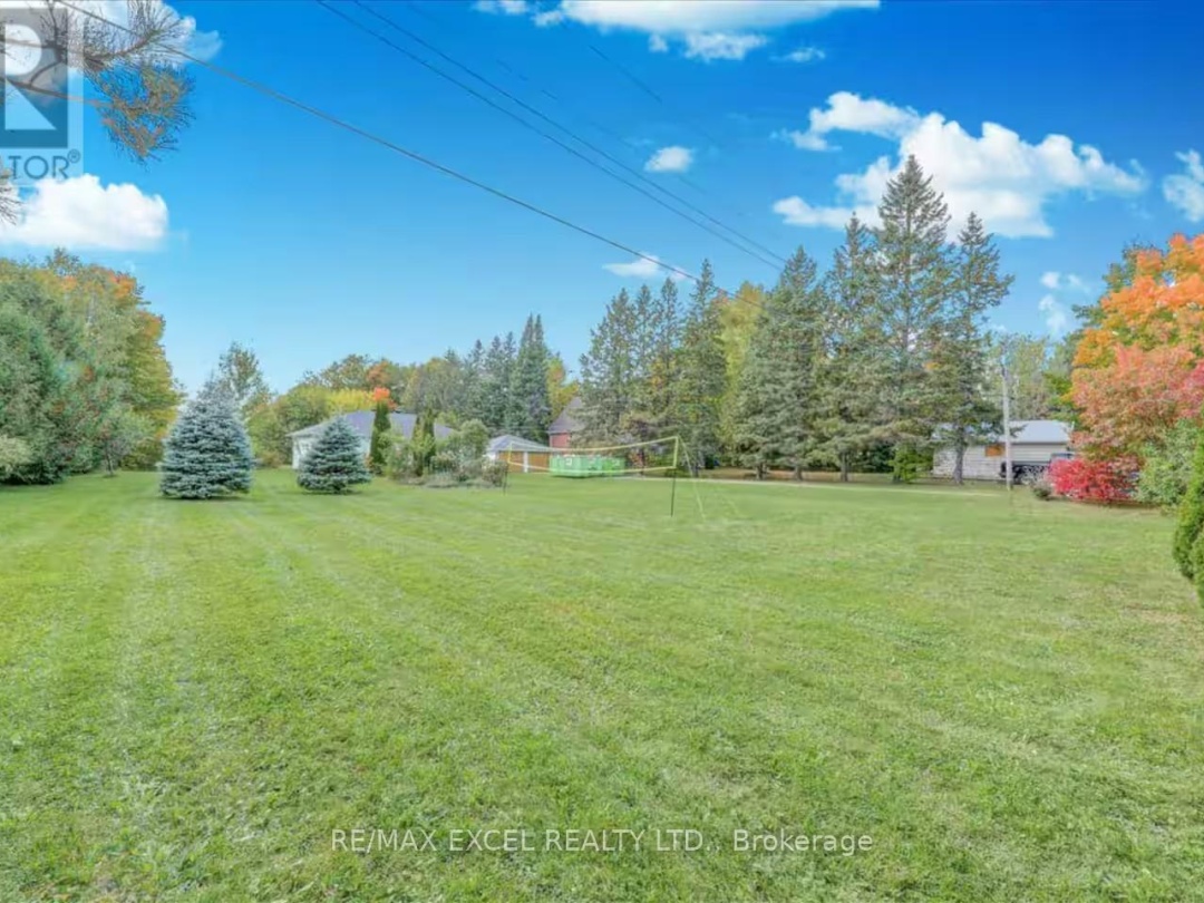 34 HARGRAVE ROAD, Mitchell Lake
