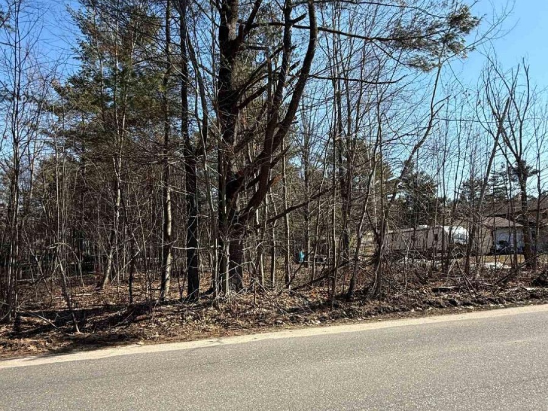 VACANT LOT PINEDALE ROAD, Gravenhurst (Muskoka (S))