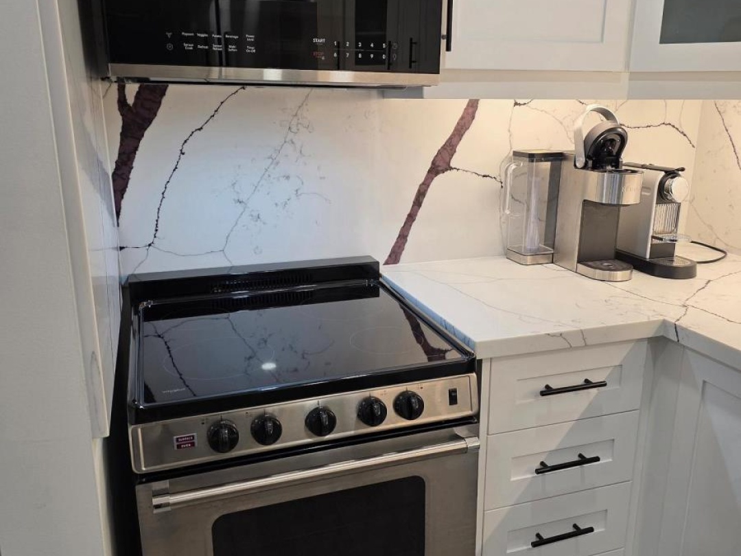 105 - 32 DEERHURST GREENS DRIVE, Peninsula Lake