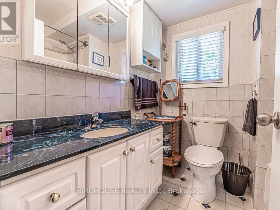 132 FENELON DRIVE, Sturgeon Lake